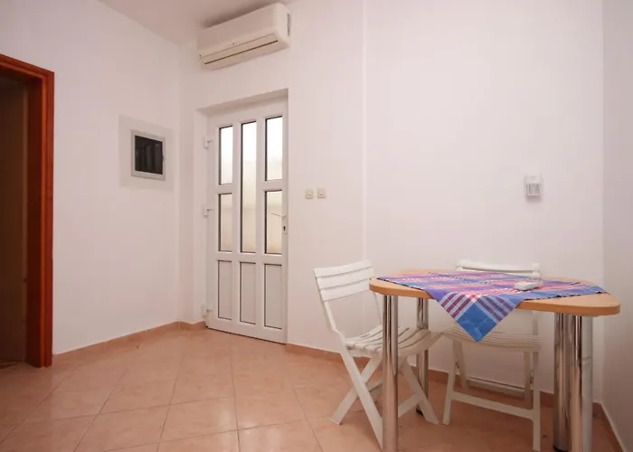 Apartments With Parking Space Sveti Petar, Biograd - 6169 *